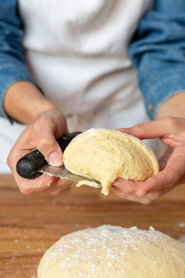Impasta fino a ottenere un impasto omogeneo