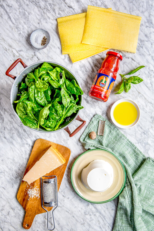 Ingredienti per i cannelloni